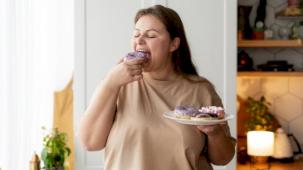 Obeziteli bireyler için yılda bir kez iç hastalıkları muayenesi şart