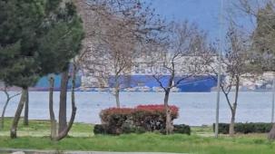 Gölcük’ün yeni sosyal alanında deniz göründü