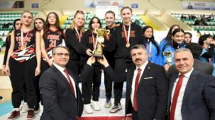 Yıldırım Belediyesi’nden okullara sportif destek