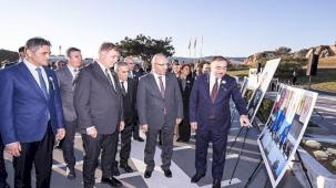 Aliyev 21. ölüm yıl dönümünde İzmir'de anıldı