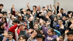 Menemen'de özel çocuklarla çok özel kutlama