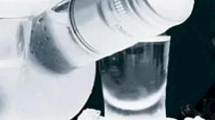 Sahte içki konusunda uzmanı uyardı! Sahte içkiden zehirlenme nasıl anlaşılır?