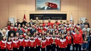 Denizli’den spora büyük katkı: 104 bin kişi sporla buluştu