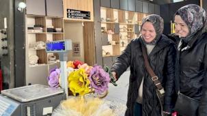 Sakarya'da fedakâr anneler sanat molası verdi