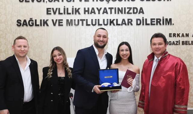 Bursa Osmangazi'de Başkan Aydın'dan 14 Şubat'a özel çifte sürpriz