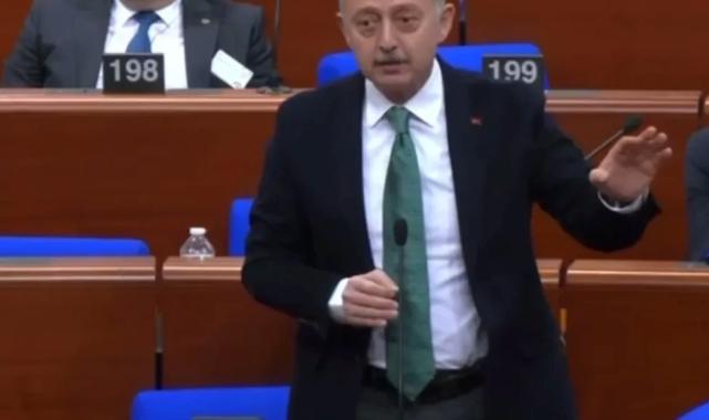 Başkan Büyükakın, Avrupa Yerel Yönetimler Kongresi'nde haksızlığa karşı çıktı