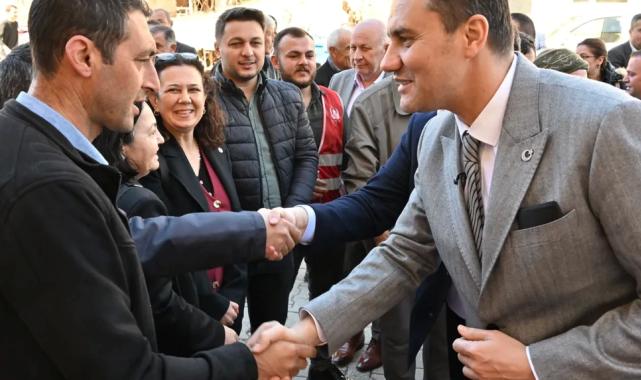 Başkan Zeyrek Manisa'da halkla buluştu
