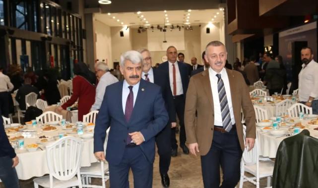 Büyükakın, Fransa dönüşü sağlık çalışanlarıyla iftar yaptı
