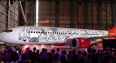 Dünyanın tamamen dövme tasarımlı ilk uçağı havalandı  