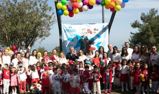 İzmir Güzelbahçe'de 23 Nisan coşkusu