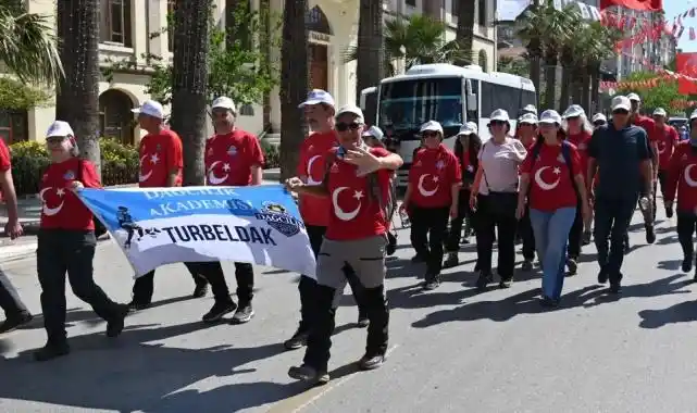 Manisa'da mesir coşkusu doğaya taşındı