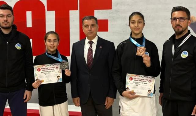Sakarya Büyükşehir’den minderde çifte zafer!