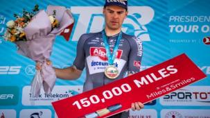 60. turda ilk etabı Simon Dehairs kazandı