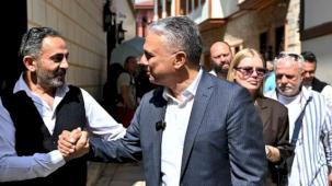 Başkan Uysal, Kaleiçi esnafıyla bir araya geldi