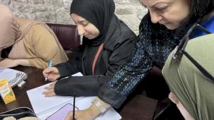 Konya Karatay'da yabancı öğrenciler geleneksel sanatları tanıyor