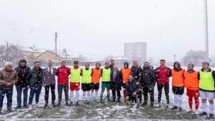 Memduh Büyükkılıç'tan görme engelli milli takıma ziyaret