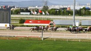 Mustafakemalpaşa adını taşıyan ilk koşu tamamlandı