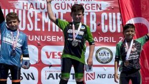 Sakaryalı sporcu Türkiye’nin adını ‘şampiyon’ yazdırdı