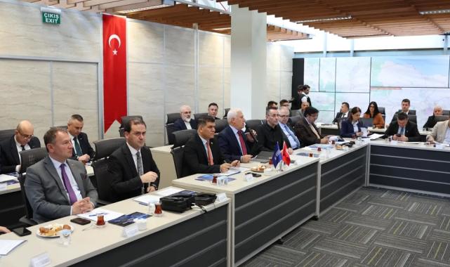 Bursa AKOM'un yıllık toplantısı yapıldı