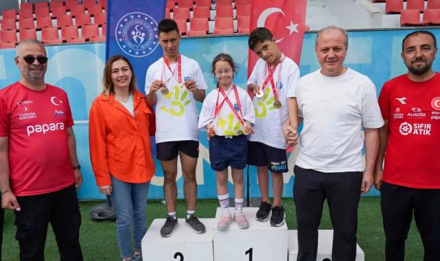 DOSD Meram Spor Kulübüne madalya yağmuru