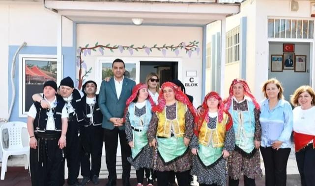 İzmir Çiğli'de Notalar Kalplere Dokundu