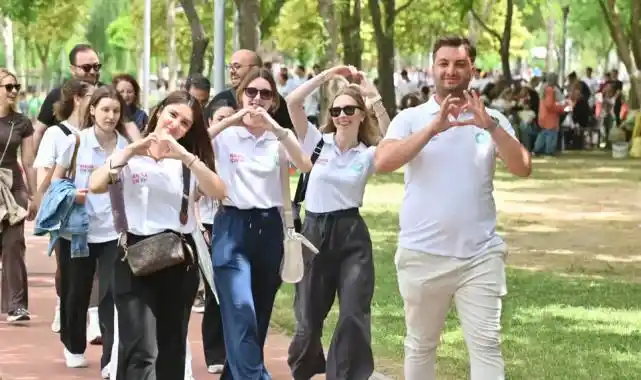 Manisa'da adım adım sağlıklı yürüyüş