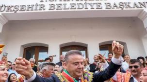 Antalya sokakları Yörük göçüyle şenlendi