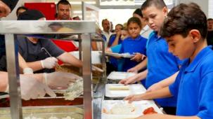 Balıkesir'de öğrenciler bu lokantaları çok sevdi... 30 TL'ye 3 çeşit yemek!