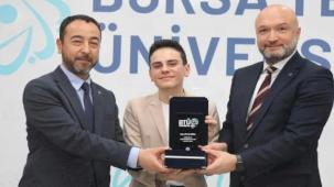 BTÜ’de A Milli Satranççı Ediz Gürel: Hedefim dünya şampiyonluğu