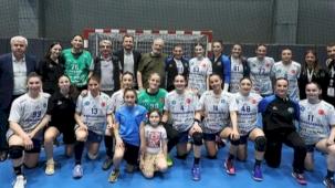 Bursa Büyükşehir Belediyespor rahat kazandı