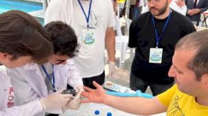 Bursa ‘Sağlık Sokağı’nda vatandaşa ücretsiz hizmet