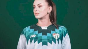 Bursaspor’un yeni sezon taraftar formaları ilgi görüyor