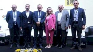 Çelik sektörünün geleceği İzmir'de konuşuldu