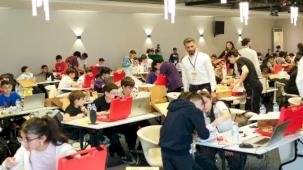 Genç mucitler sahneye çıktı