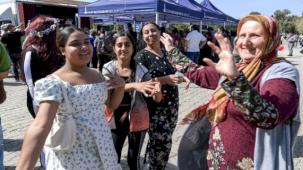 İzmir Kültürpark’ta hıdırellez şenliği