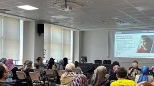 Sakarya'da ebeveyn-çocuk ilişkisi konuşuldu