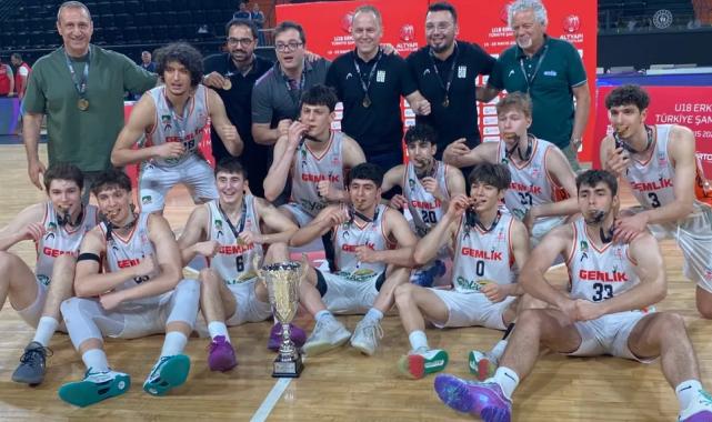 'U18 Erkekler'in Türkiye kupası Tofaş'ın