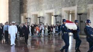 BALKANTÜRKSİAD yönetiminden Anıtkabir ziyareti
