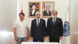 Bu proje ile sanal gerçeklik ve imgeleme teknikleri ile sporcu performansları incelenecek