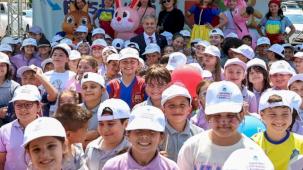 Çocuklar Sakarya’da bir ilke misafir oldu