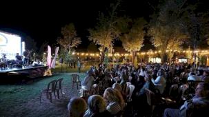 “Yaz Konserleri” Çivril’de başladı, sinema keyfiyle renklendi