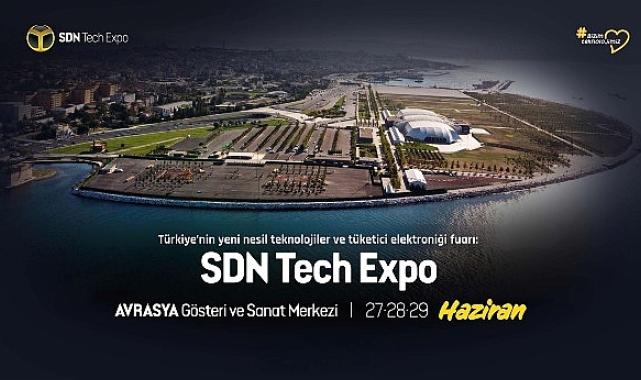 Türkiye'nin İlk İnsanlı Uçan Arabası AirCar, SDN Tech Expo'da