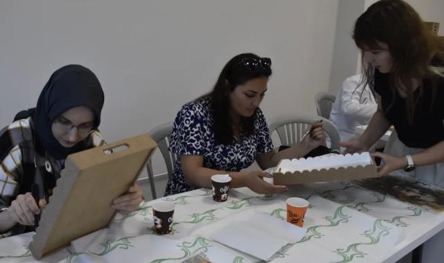 Bursa Karacabey'de 'ahşap boyama' ilgisi