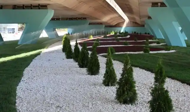 Gebze Topçular Köprülü Kavşağı’nda çevre düzenlemesi