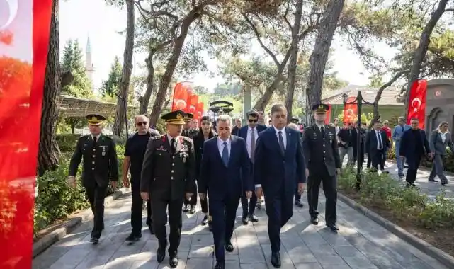 İzmir'de 15 Temmuz şehitleri anıldı