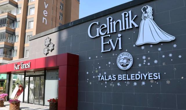 Kayseri Talas Kar Tanesi Gelinlik Evi'ne büyük ilgi