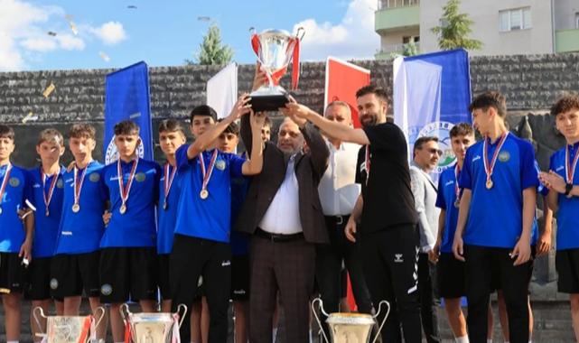 Kayseri Talas'ın altın çocukları yine tarih yazdı