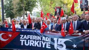 Binlerce Kocaelili 15 Temmuz kortejinde