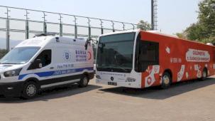 Bursa yangın bölgesindeki yaraları sarmaya başlıyor... Sağlık otobüsü Harmancık'ta