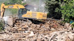 Gölcük'te riskli yapılara geçit yok!